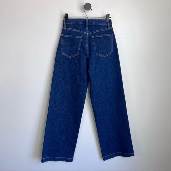 Banana Republic High-Rise Wide-Leg Button Fly Jean - 25 - Picture 4 of 10